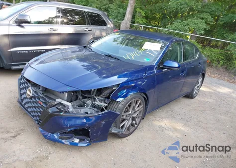 2023 Nissan Altima Sr z USA, uszkodzony, nr VIN 1N4AL4CV0PN366778